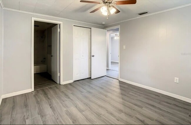 Building Photo - NEWLY RENOVATED Home For Rent in Tampa!