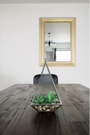 Building Photo - 6230 Lindenhurst Ave