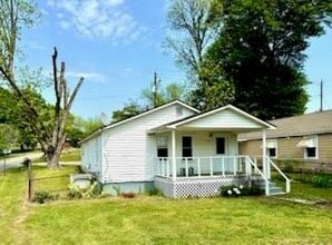 Building Photo - 617 Cassville Rd SE