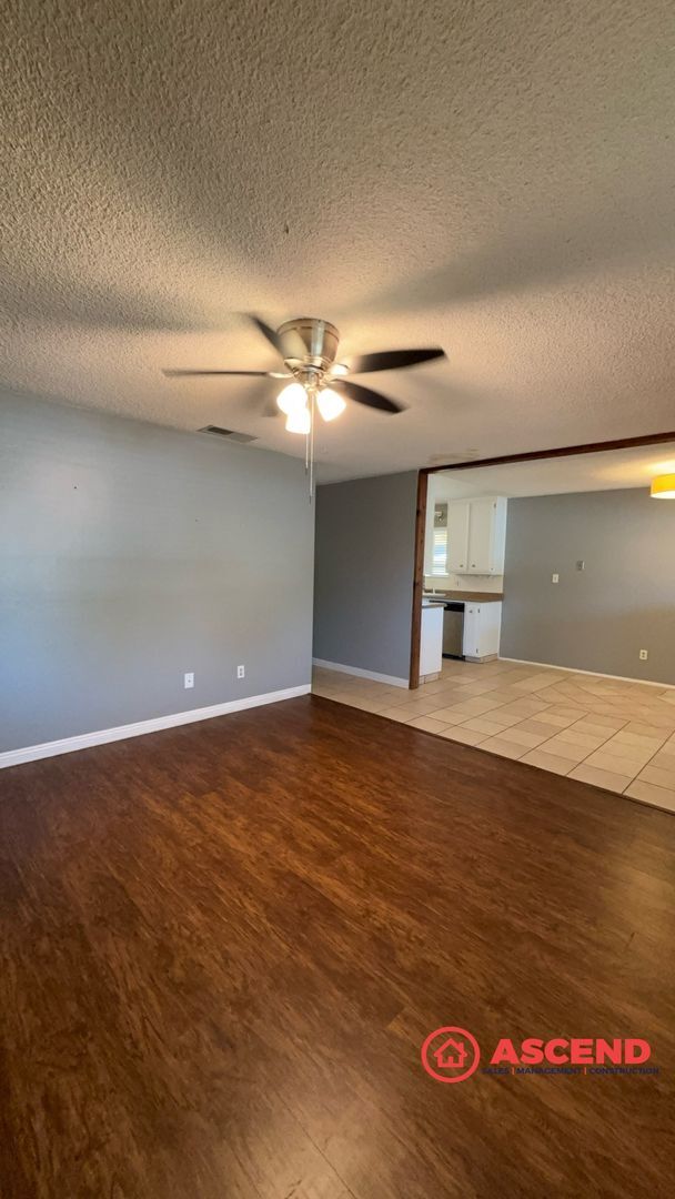 Building Photo - 3416 Parsley Ln