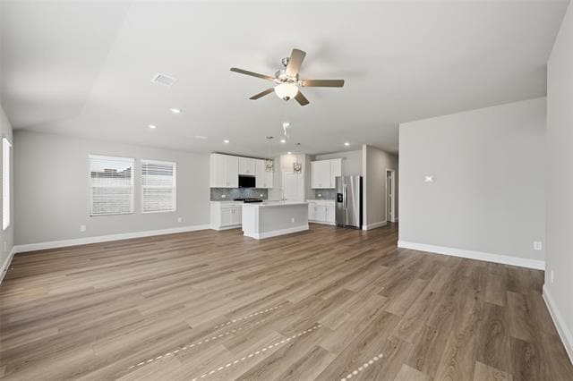 Building Photo - 407 Midnight Oak Dr