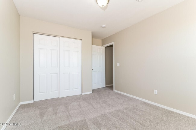 Building Photo - 4934 W Desert Dr