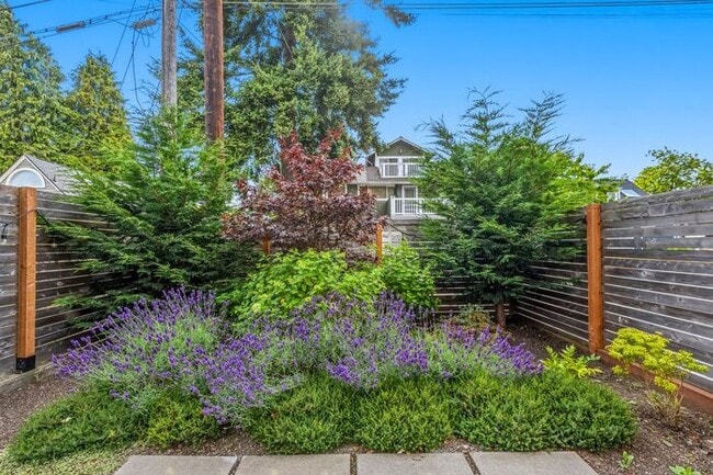 Building Photo - Air Conditioned Hilltop Gem w/ 360° Rooftop Ocean, Mountain and Skyline Views