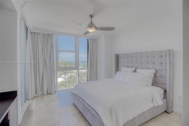 Building Photo - 18201 Collins Ave