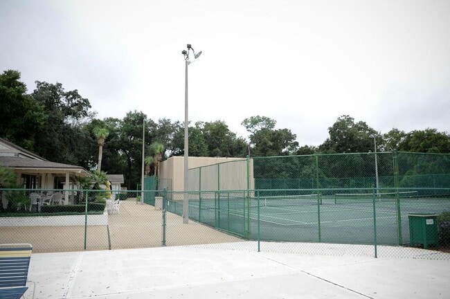 Building Photo - 1232 Woodridge Ct