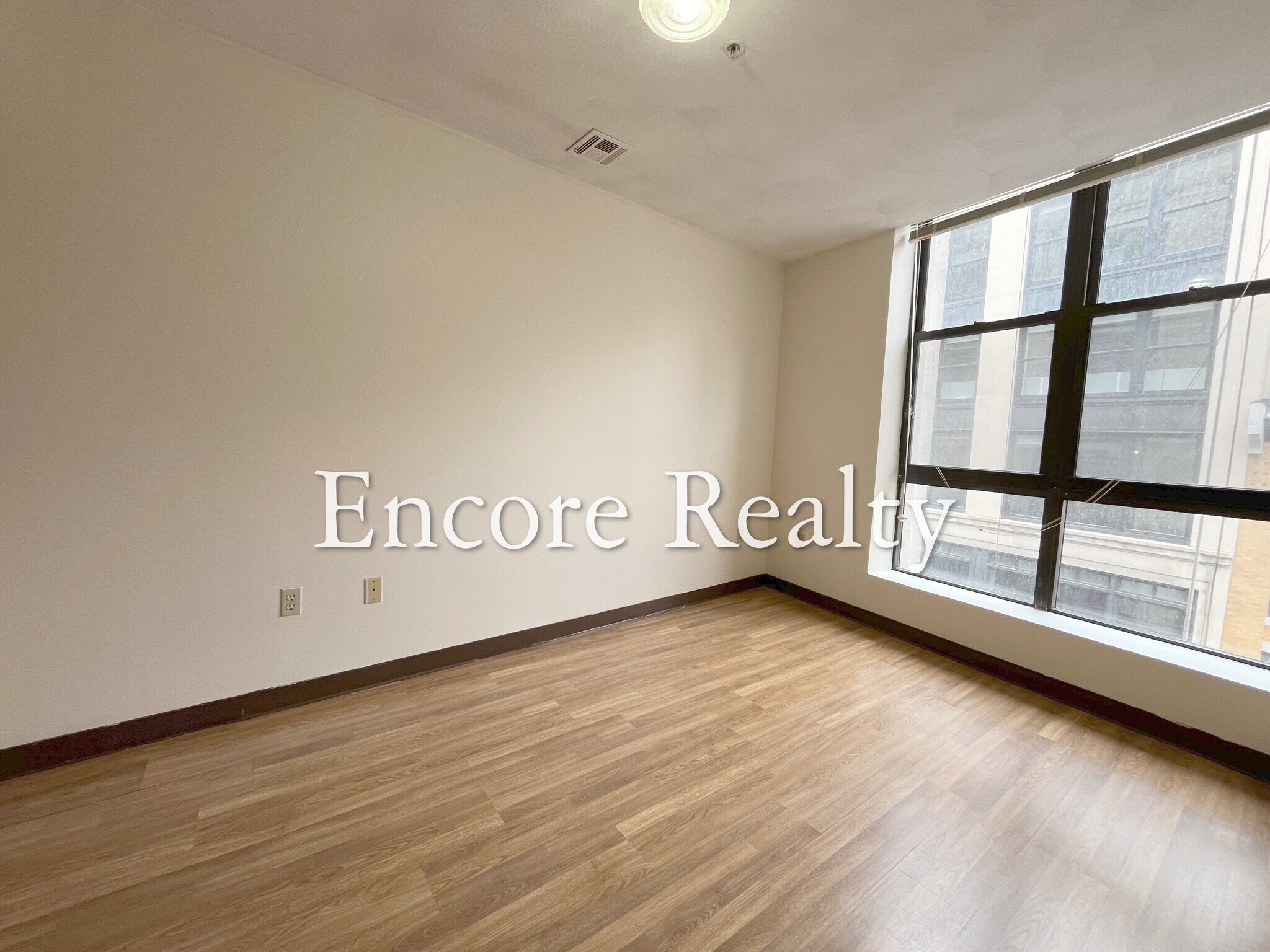 Building Photo - 83 Essex St