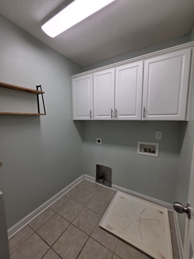Building Photo - 205 Woodberry Pl