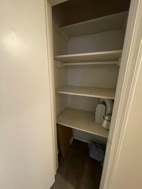 Building Photo - 2008 Fort Davis St SE