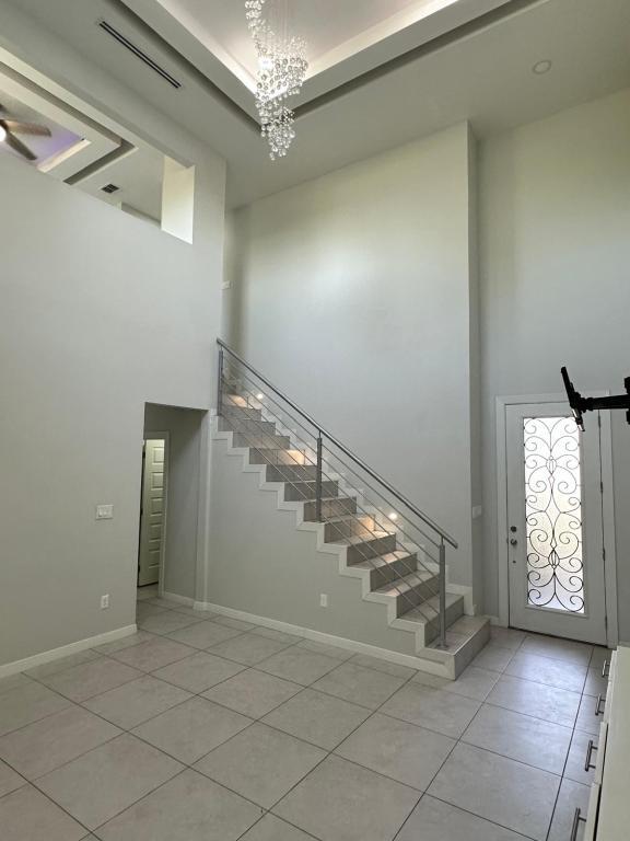 Building Photo - 1822 Sunset Dr