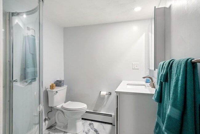 Building Photo - 45 Magoun St