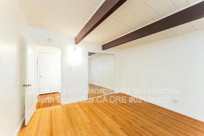 Building Photo - 166 Brush Creek Rd