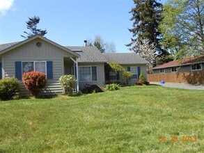 Building Photo - Charming No-Stairs Rambler – Move-In Ready & Minutes from Boeing