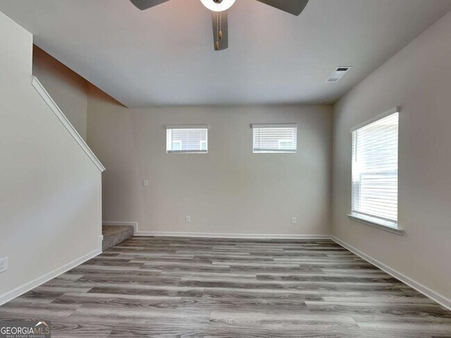 Building Photo - 443 Prescott Wy