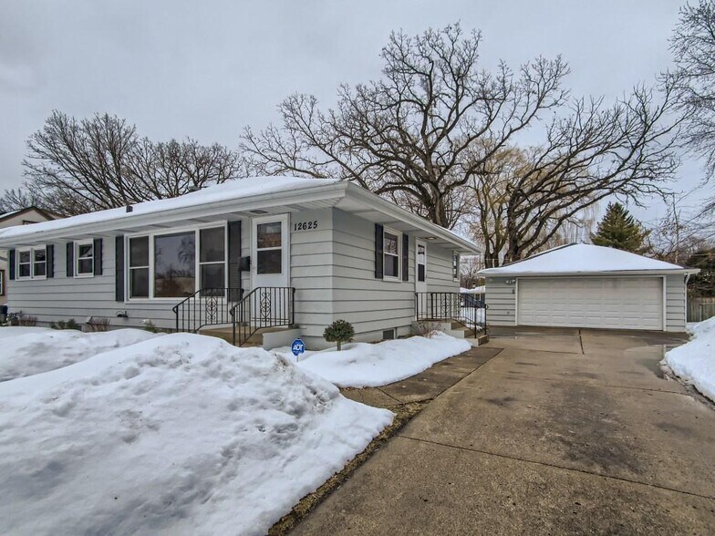 Primary Photo - 12625 Monterey Ave S