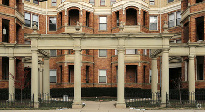 Building Photo - Clermont Condominiums