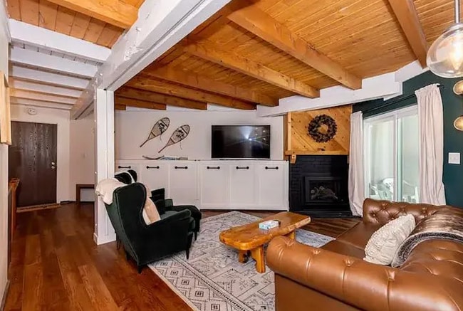 Building Photo - Silverthorne 2BR at Treehouse! Year lease!...