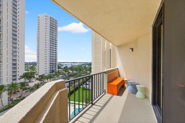 Building Photo - 2800 N Ocean Dr