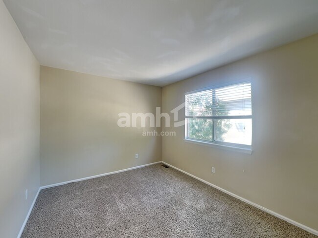 Building Photo - 16916 Molina Pl
