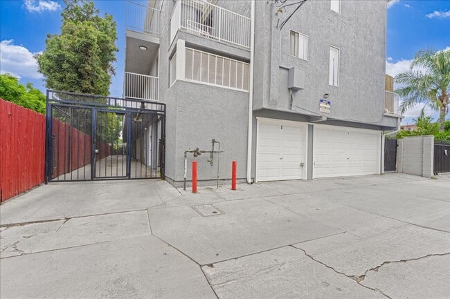 Building Photo - 1755 Sherman Pl