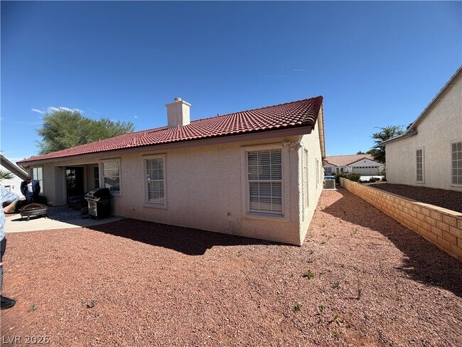 Building Photo - 5004 Elm Grove Dr