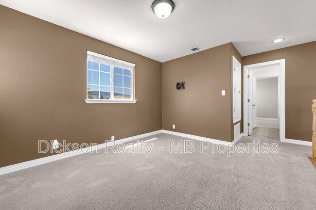 Building Photo - 7117 Heatherwood Dr