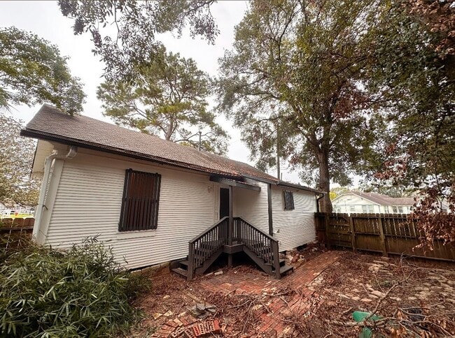 Building Photo - 330 Gordy Rd