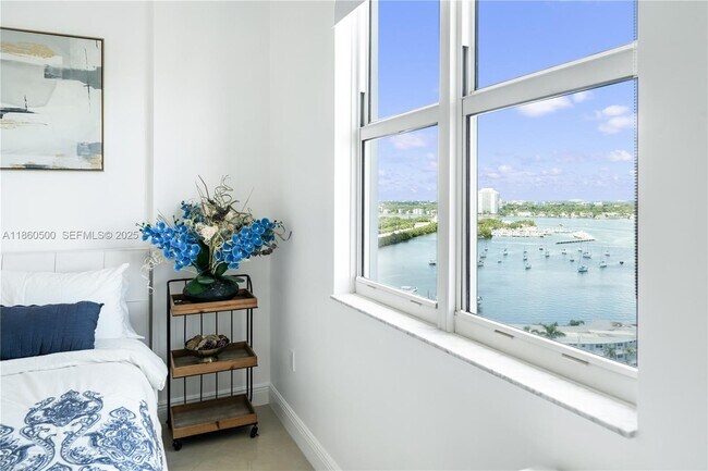 Building Photo - 7900 Harbor Island Dr