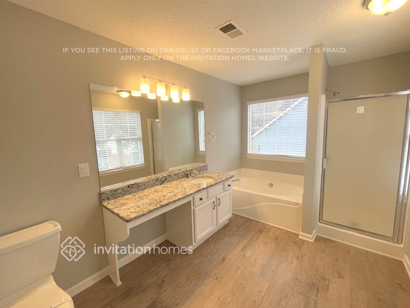 Building Photo - 4578 Grove Park Way NW