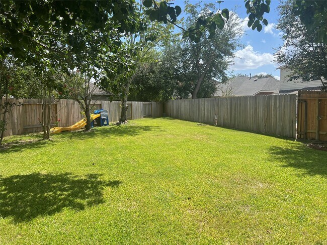 Building Photo - 3815 Shadow Knoll Ct