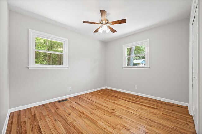 Building Photo - Renovated Brick Ranch with Nature Views + Close to Everything Fort Mill Offers 3 Bedrooms | 1 Bat...