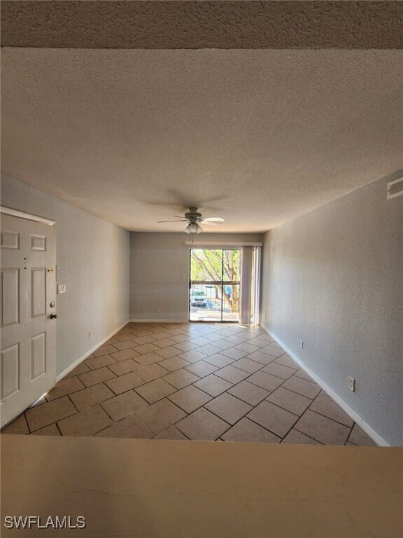 Building Photo - 2935 Winkler Ave