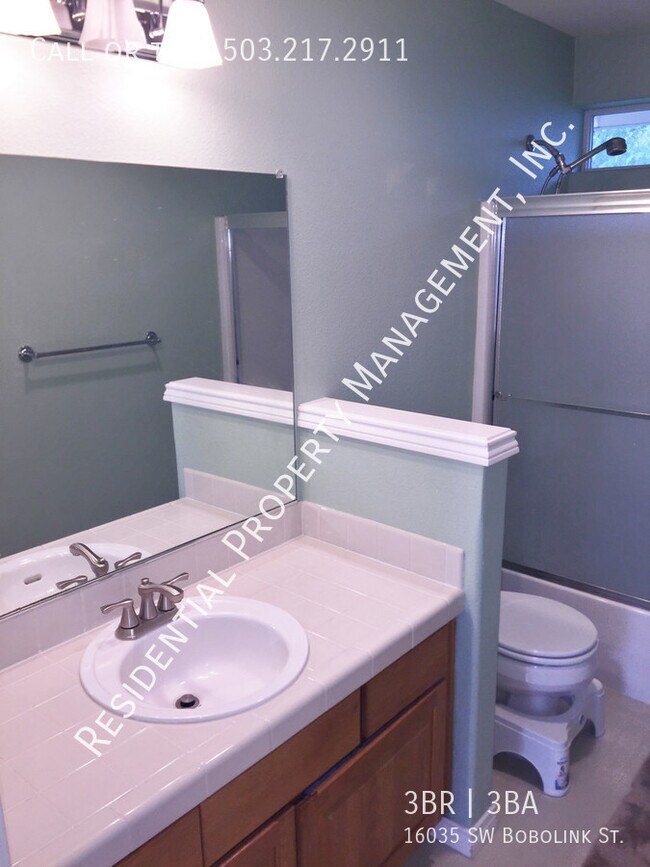 Building Photo - 16035 SW Bobolink St