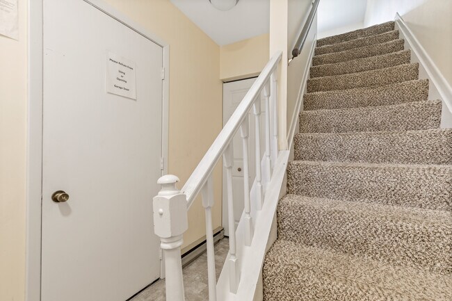 Building Photo - 276 Broad St