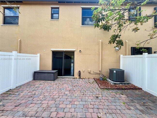 Building Photo - 9271 W 33rd Ln