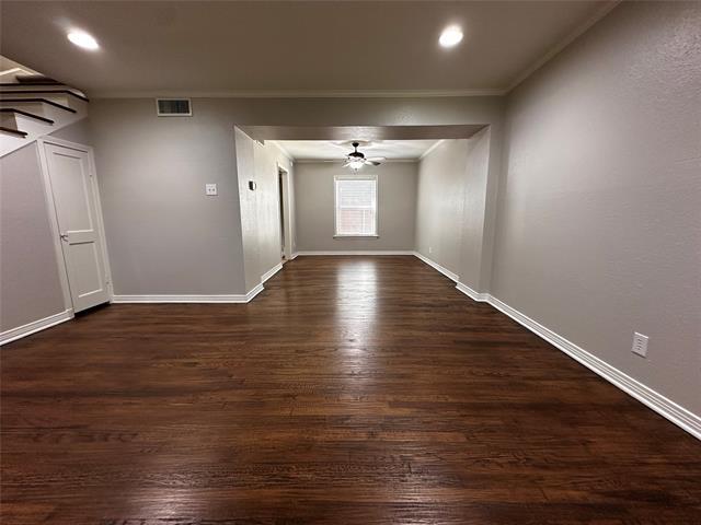 Building Photo - 6451 Oriole Dr