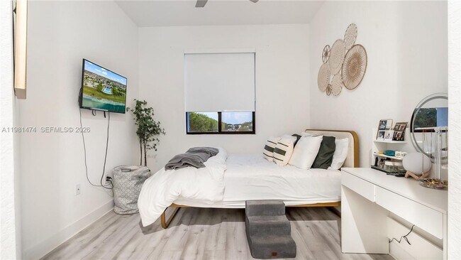 Building Photo - 23424 SW 110th Ave