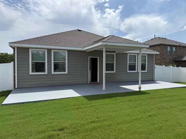 Building Photo - 5613 Lehman Way