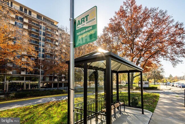 Building Photo - 1300 Army Navy Dr