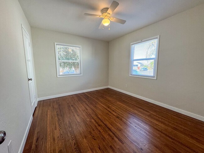 Building Photo - El Cerrito 3Bed/2Ba Private Yard, off-street parking Just renovated