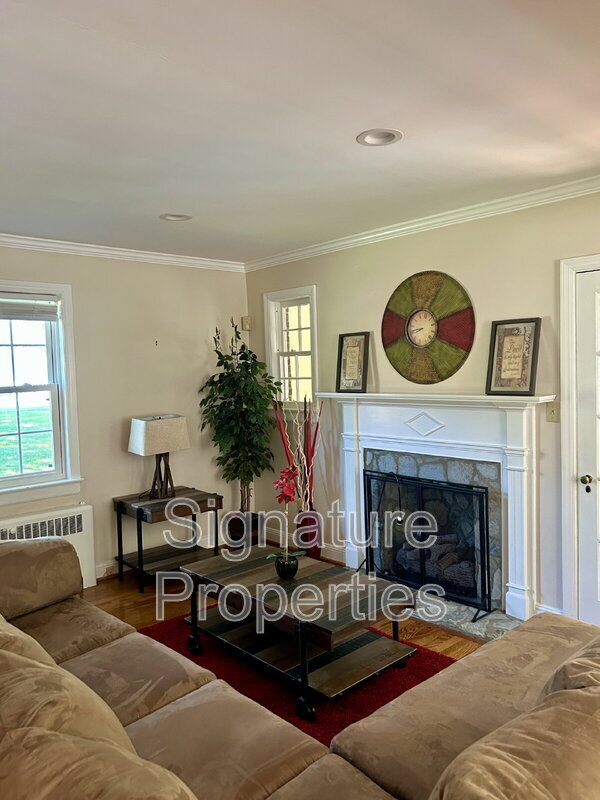Building Photo - 1106 Cherokee Ct