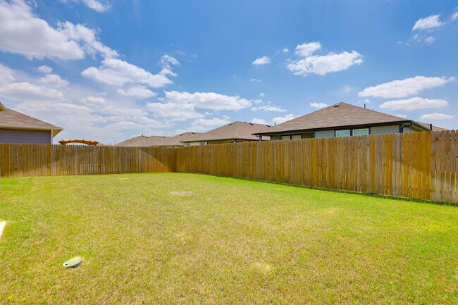 Building Photo - 145 Greenbelt Reservoir Pass