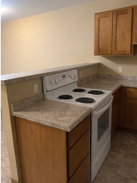 4 bedroom Unit B - 106 11th St NE