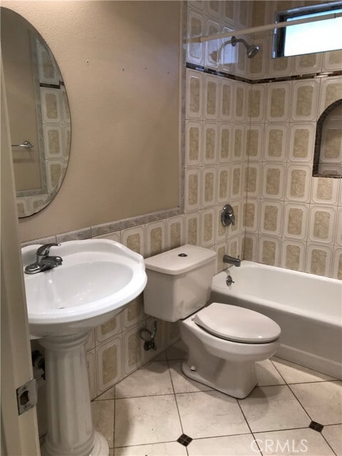 Building Photo - 356 E 20th St