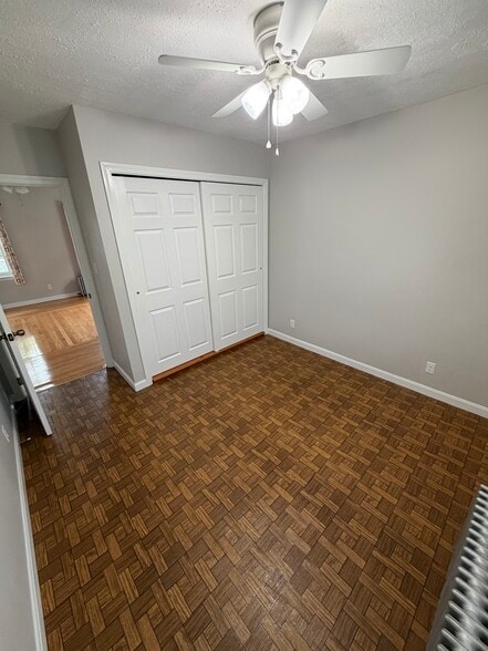Building Photo - 53 Pettaconsett Ave