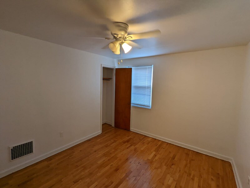 Building Photo - 937 Woodbine St
