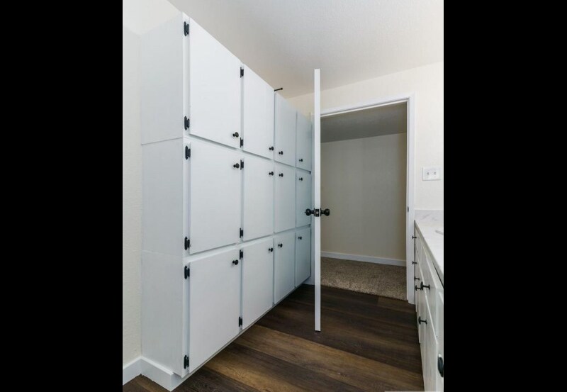 Building Photo - 315 Jackson St