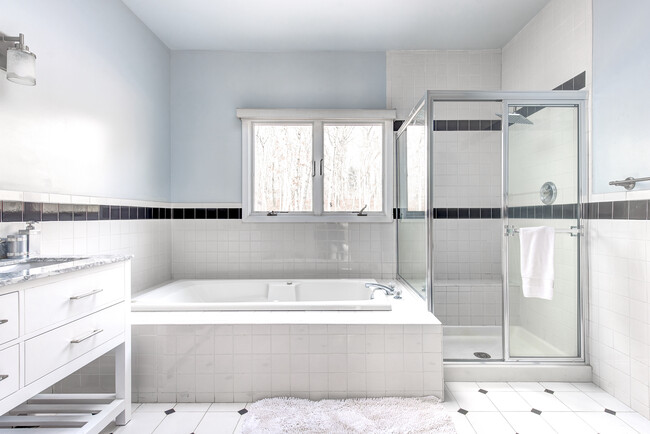 Building Photo - 1 Mountain Laurel Ln