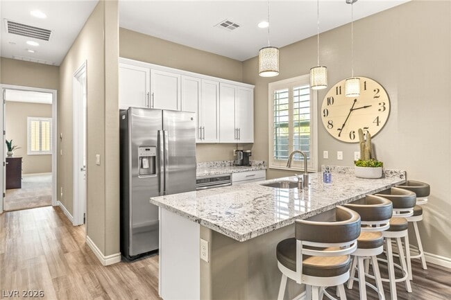 Building Photo - 1133 Pandora Canyon St