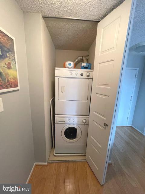 Building Photo - 4500 S Four Mile Run Dr