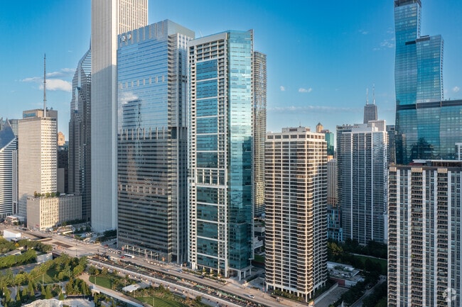 Building Photo - 340 On The Park